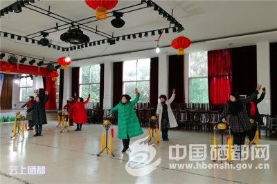 六角亭备足备好“文化年货”