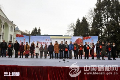 板桥镇“最美家庭”“最美人”筑就最美景