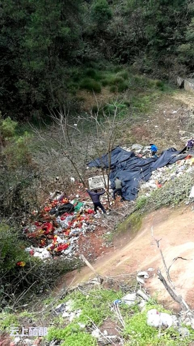 六角亭集中专项清理建筑垃圾