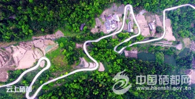 （精准扶贫）看鹤峰口村“三变”