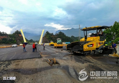 金山大道中段预计“五一”通车