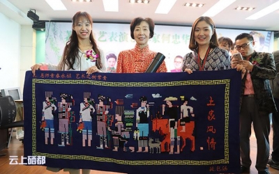 恩施扬琴传承人包涵加入湖北青年曲艺“何家班”