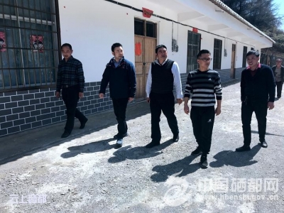 市领导到板桥镇大山顶村调研督办精准扶贫工作 