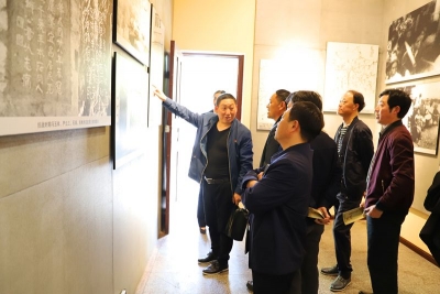 市工商局开展“不忘初心、牢记使命”党性教育活动
