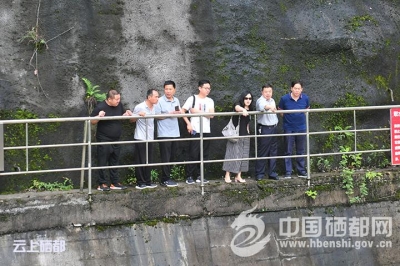 督查组对恩施市开展饮用水水源地检查