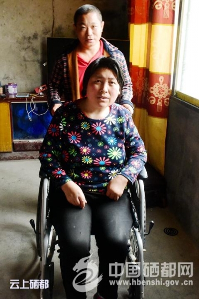 （脱贫先锋）18年照顾妻子勤扒苦做 追梦幸福