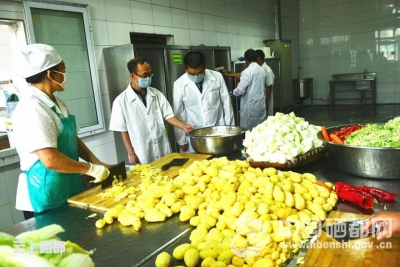 龙凤全力保障中考期间食品安全