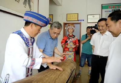 文化和旅游部副部长项兆伦到我州调研