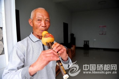 （走进秋木）从“借裤子走亲戚”到“农民音乐家”