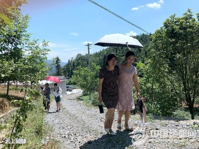 （摄影专题）恩施有群伙计不怕热