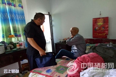 新　塘：专车送温情