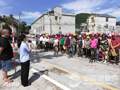 崔家坝：打通服务最后一公里助力精准扶贫