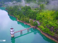 （锐眼看恩施）屯堡库区拆掉网箱还回一片绿水青山