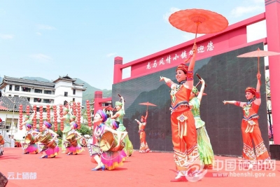 缘定女儿会——2018土家女儿会在龙马风情小镇开幕