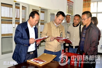 苏勇到白杨太阳河调研精准扶贫及河长制工作