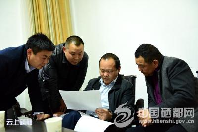 苏勇到大峡谷调研督办精准扶贫工作
