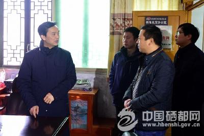 向前进：凝聚发展合力　传递扶贫温度