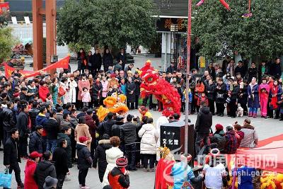 【新春走基层】“今年是个闹热年”