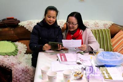 市妇联：在职党员进社区　走访慰问暖人心