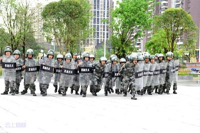 “沙场点兵”点出精气神