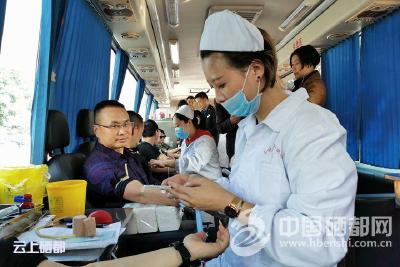 恩施市第五届公务员无偿献血月活动正式启动
