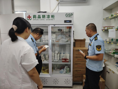城关市场监管所开展医疗机构监督检查
