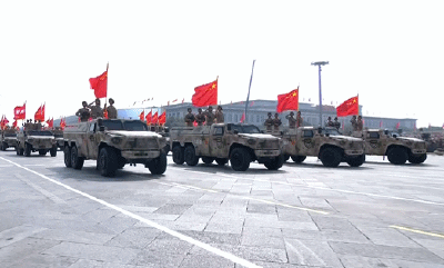 九三阅兵战旗车队 “湖北造”的东风来了！