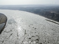 壮观！黄河宁夏段入冬首次封河