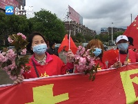 江苏“天使”返程，黄石“倾城”相送