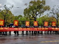 江苏“天使”返程，黄石“倾城”相送