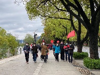 江苏“天使”返程，黄石“倾城”相送