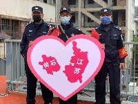 江苏“天使”返程，黄石“倾城”相送