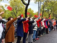 江苏“天使”返程，黄石“倾城”相送