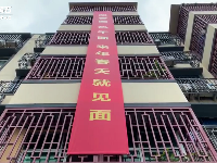 江苏“天使”返程，黄石“倾城”相送