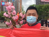 江苏“天使”返程，黄石“倾城”相送