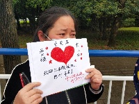 江苏“天使”返程，黄石“倾城”相送