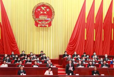一定能够彻底战胜疫情，一定能够浴火重生！省十三届人大四次会议审议通过了这个重要决定！  