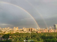 北京彩虹当空 愿高考生们大展“虹”图！