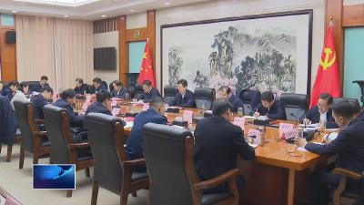 市委理论学习中心组开展集体学习  坚定不移强化理论武装 巩固深化党纪学习教育成果  打牢开好市委常委会民主生活会思想基础 