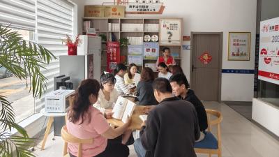 石料山社区举办“书香满社区，阅读润生活”读书分享会