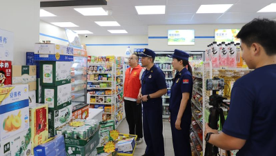 下陆消防开展 “九小场所”消防安全直播活动