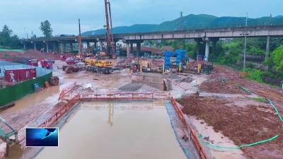 奋战二季度 冲刺双过半 | 跨铜都大道特大桥：突破施工瓶颈 建设全面加速