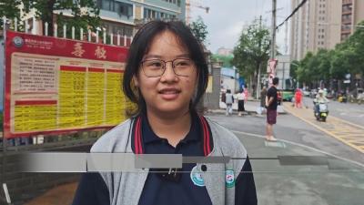 【新闻直通车】中考作文出炉 看资深语文老师点评
