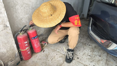马家嘴社区开展“查找身边安全隐患”专项整治行动