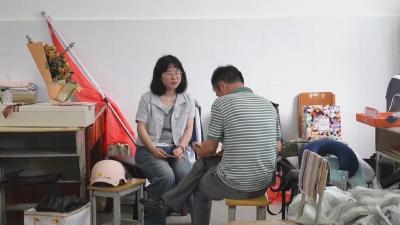 【新闻直通车】今日高考出分！|  历史方向660分！大冶一中学霸李家慧把课本翻烂了