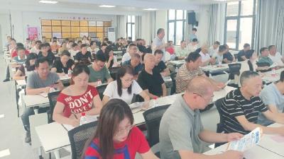 白沙镇开展健康科普专家巡讲活动