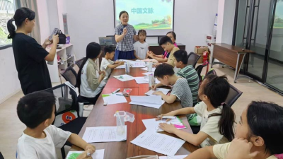 袁海湾社区“彩虹行动”暑期托管班正式开班