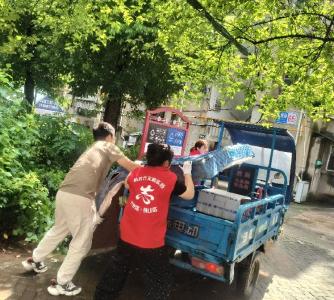美化社区环境 共建美好家园