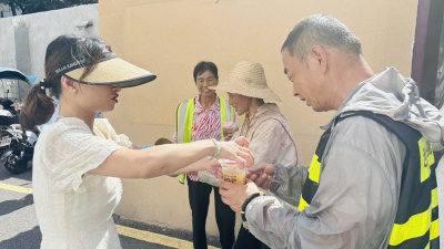 孔雀苑社区：清凉一夏 爱意满苑