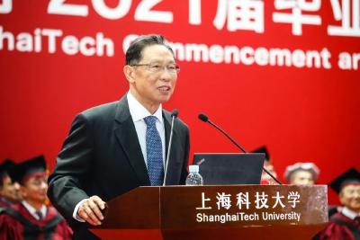 最骄傲的凡尔赛！钟南山谈我国疫苗研发慢的原因...